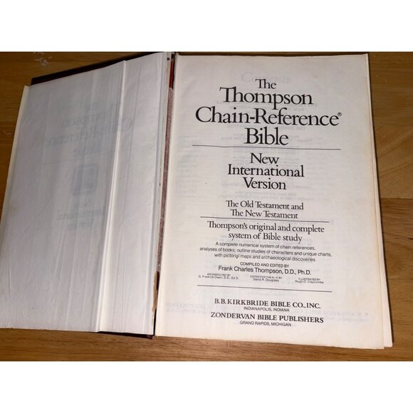 Thompson Chain-Reference Bible New International Version Burgundy Hardcover 1983 - Picture 11 of 16